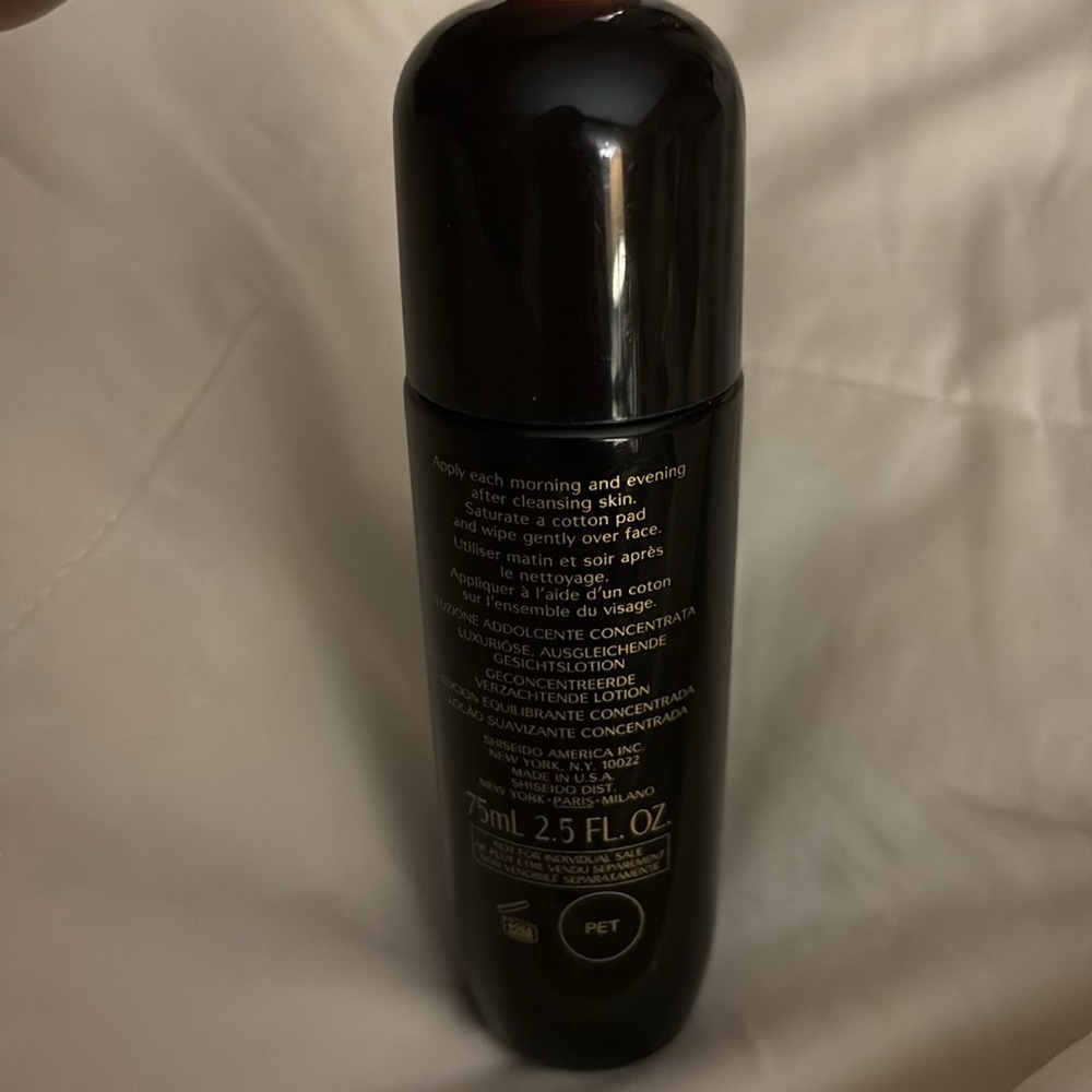 Facial solution - Picture 2 of 6